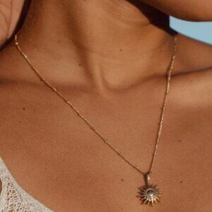 Atolea Sun Necklace